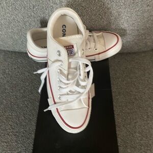 New Women’s Converse